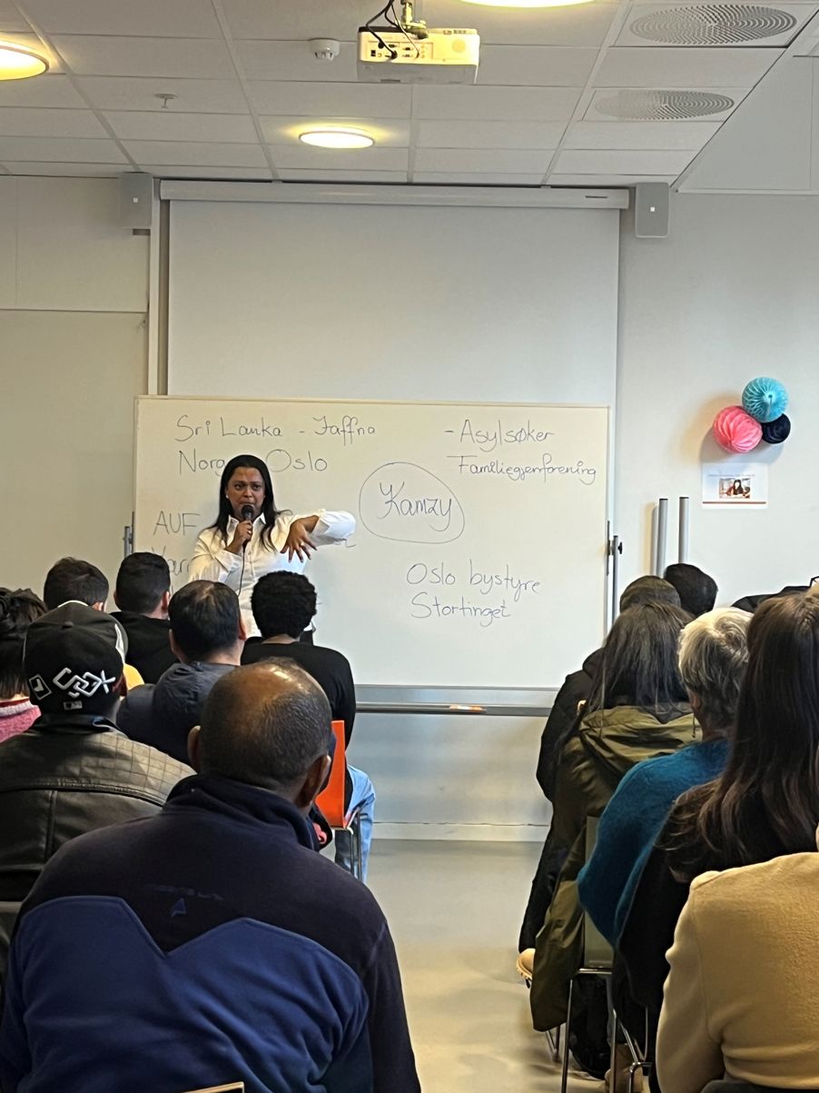 en person som underviser en klasse