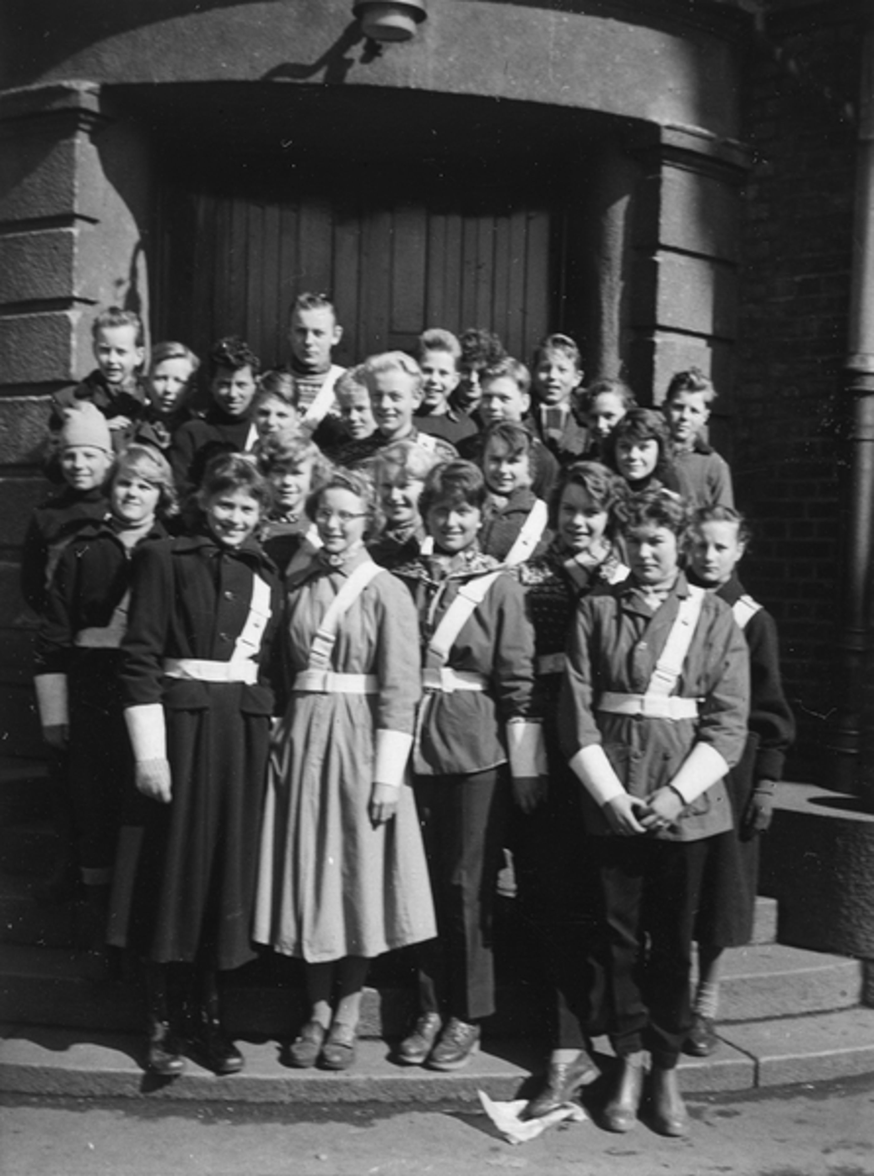 Elever på skolepatrulje i 1956